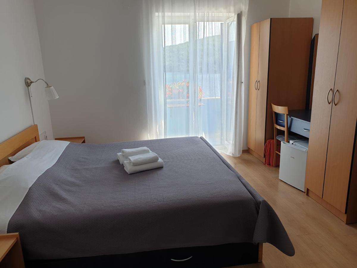 Sobe Mamalu Bed & Breakfast Valun Dış mekan fotoğraf