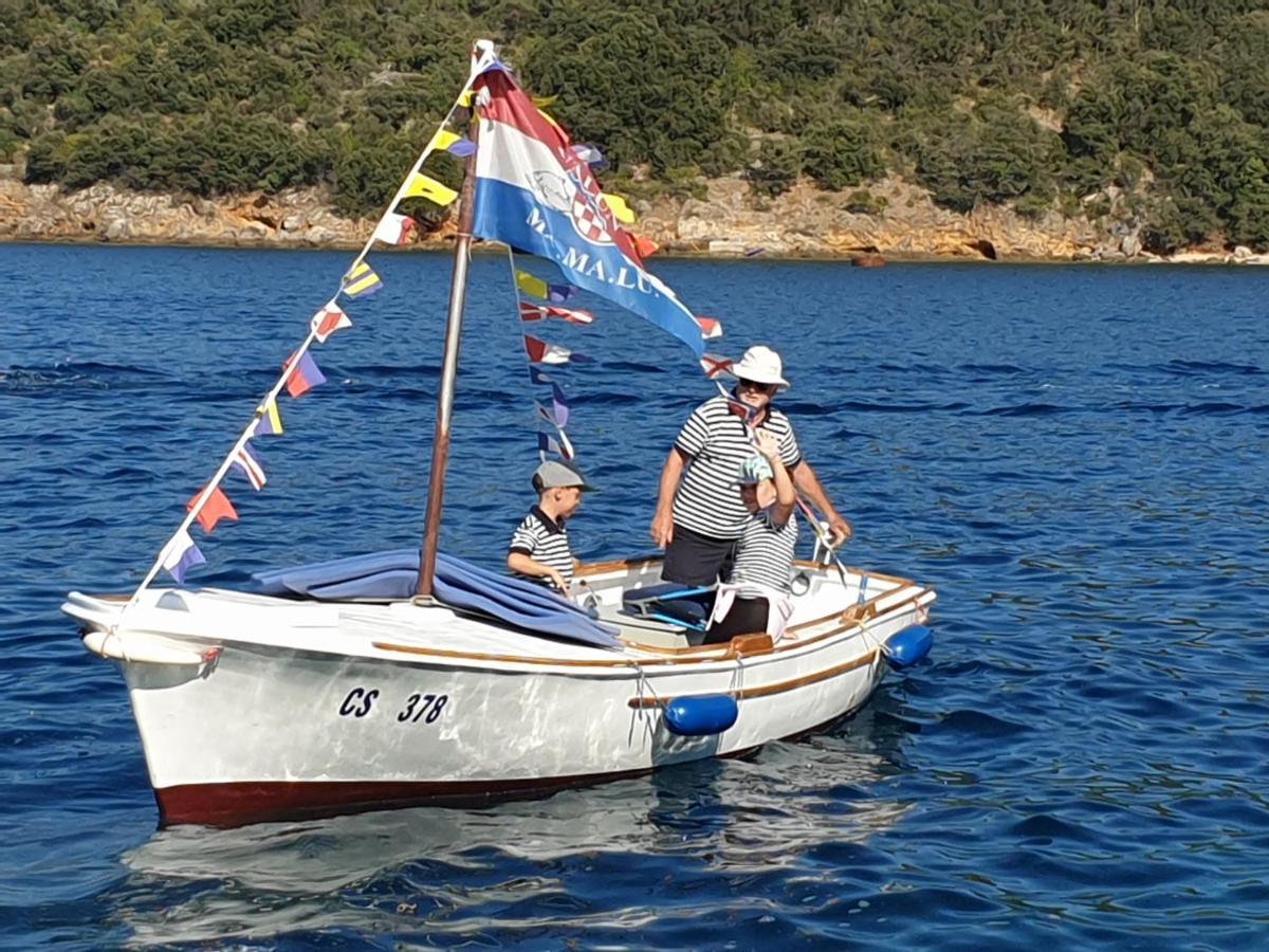 Sobe Mamalu Bed & Breakfast Valun Dış mekan fotoğraf