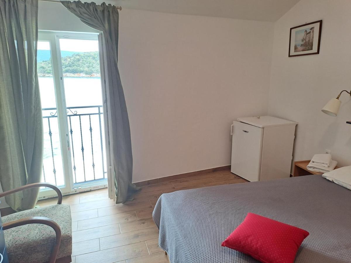 Sobe Mamalu Bed & Breakfast Valun Dış mekan fotoğraf